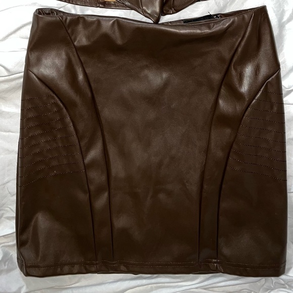 Leather skirt - Picture 1 of 1